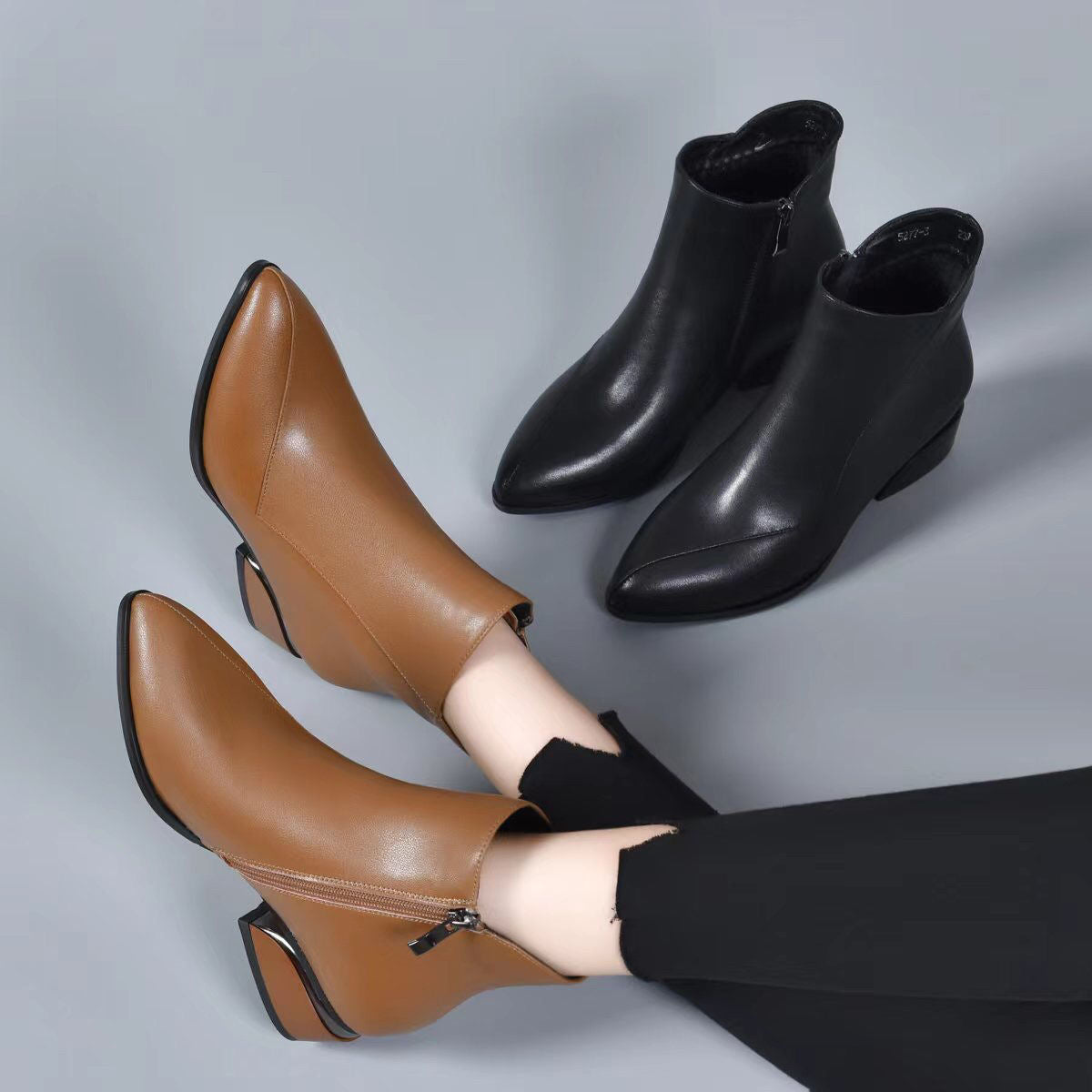 Botas de mujer de piel con cremallera lateral