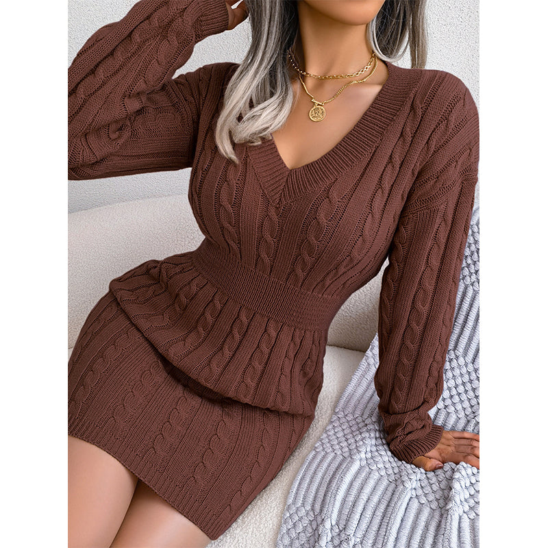 Vestido corto de punto con diseño de trenzas y corte entallado para mujer