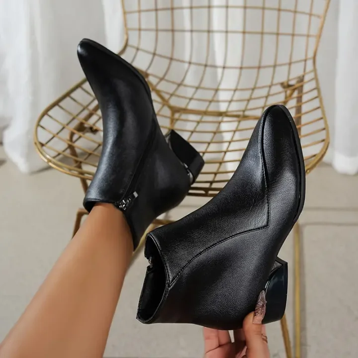 Botas de mujer de piel con cremallera lateral