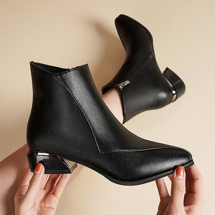 Botas de mujer de piel con cremallera lateral